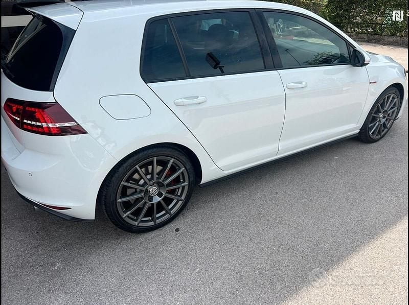Usata VW Golf VII GTI 230 CV (169 kW) 2017 Bianco Berlina