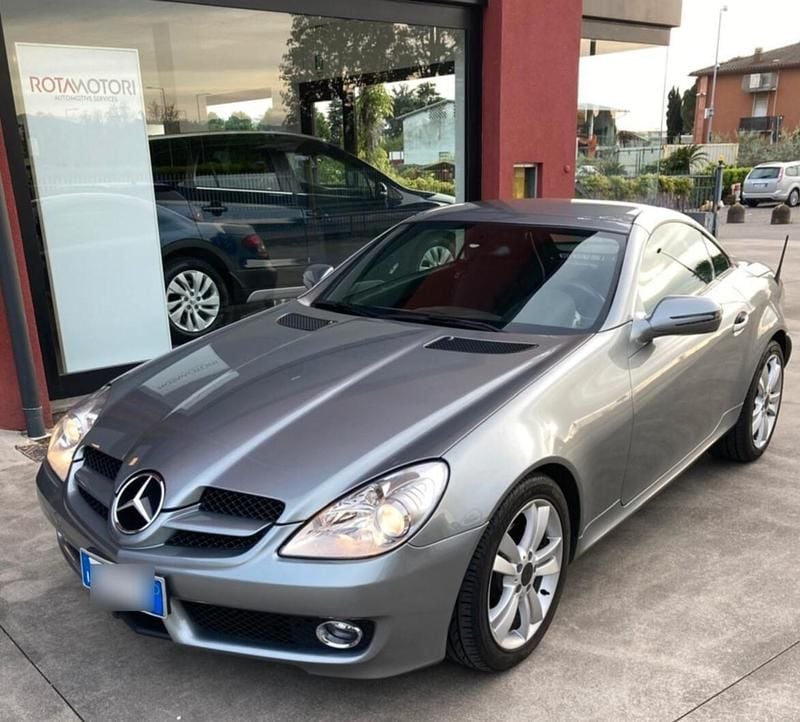 Usata Mercedes SLK200 231 CV (169 kW) 2008 Grigio Cabrio