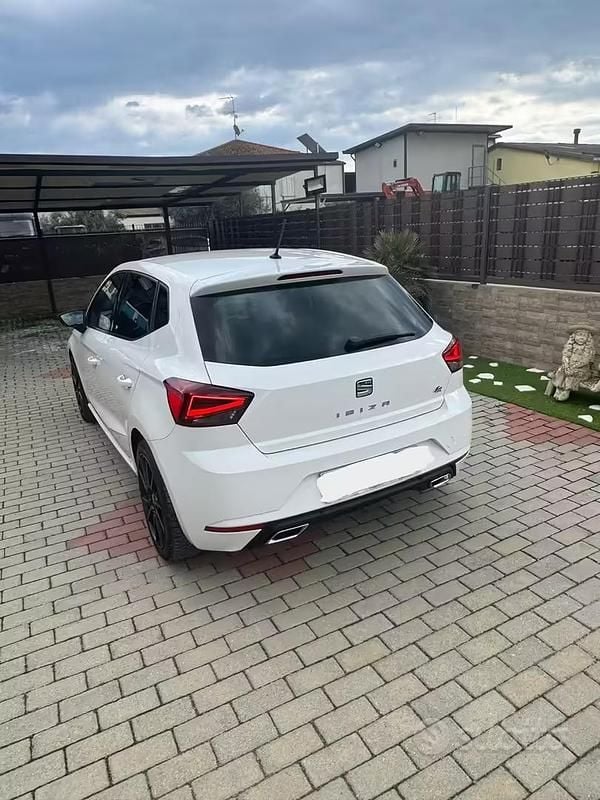 Usata Seat Ibiza FR 95 CV (69 kW) 2017 Bianco Berlina