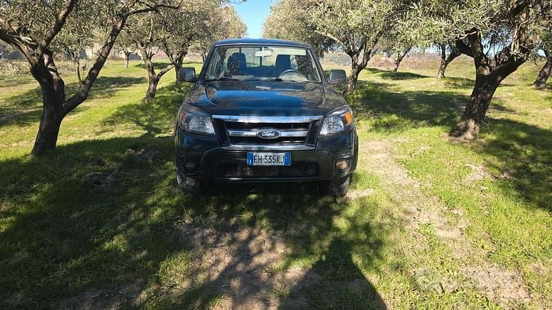 Usata Ford Ranger XLT 143 CV (105 kW) 2011 Verde Pick-up