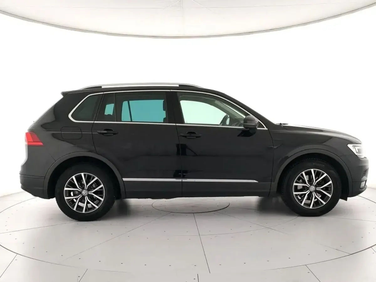 Usata VW Tiguan Business 149 CV (109 kW) 2020 Nero SUV