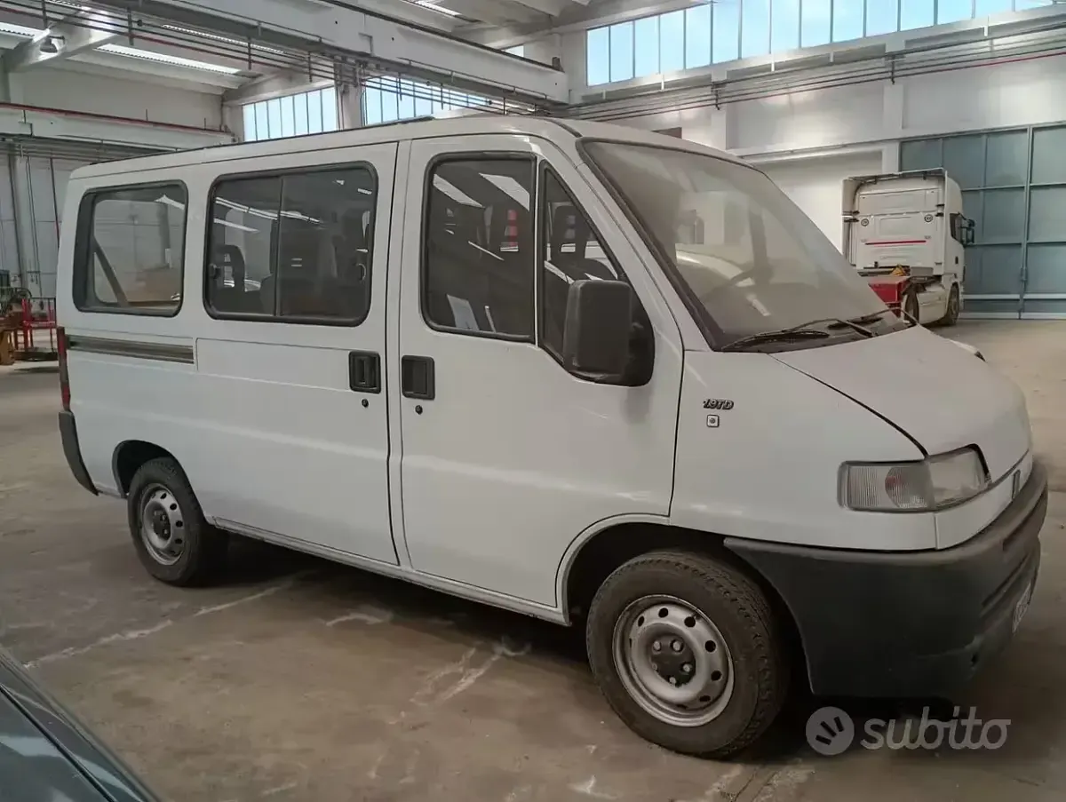 Usata Fiat Ducato 85 CV (62 kW) 1995 Bianco Furgone
