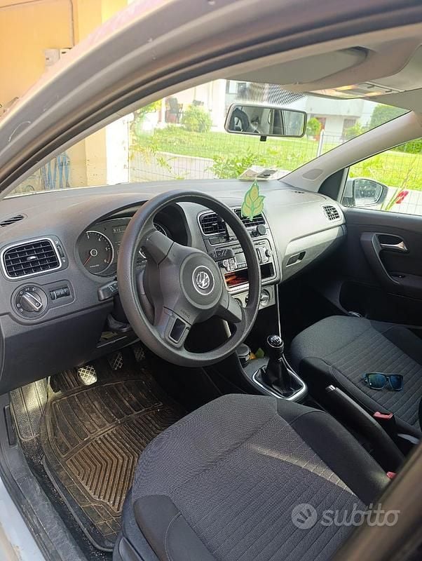 Usata VW Polo 80 CV (58 kW) 2012 Grigio Utilitaria