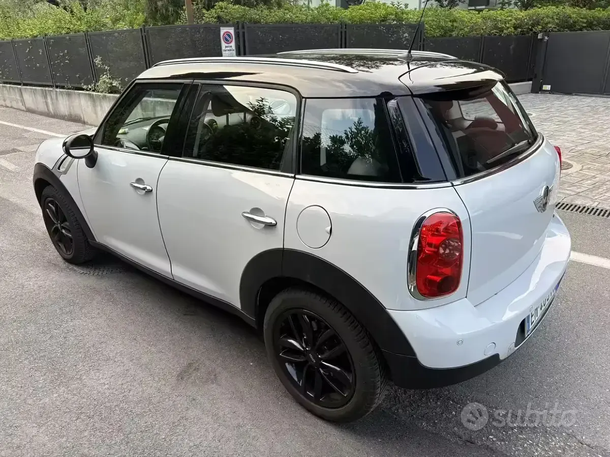 Usata Mini Countryman 111 CV (81 kW) 2012 Bianco SUV