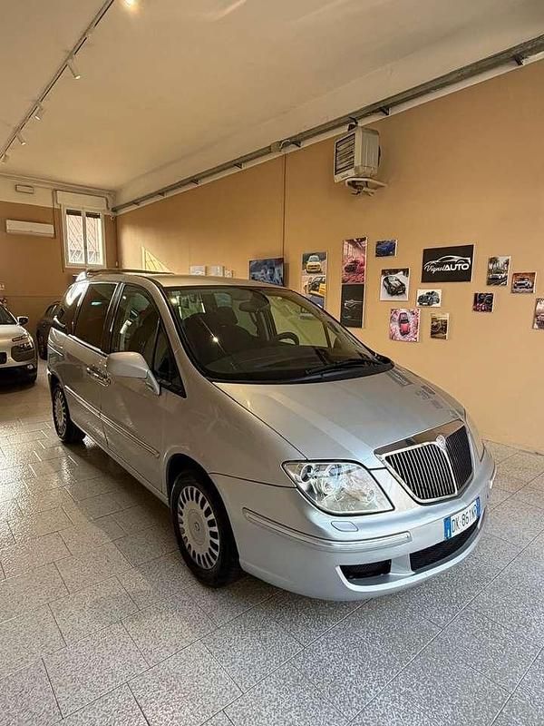 Usata Lancia Phedra Platinum 136 CV (100 kW) 2007 Argento Monovolume