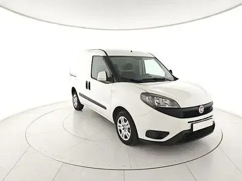 Usata Fiat Doblò 95 CV (69 kW) 2022 Monovolume
