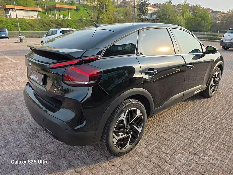 Usata Citroën C4 Shine 131 CV (96 kW) 2022 Nero Berlina
