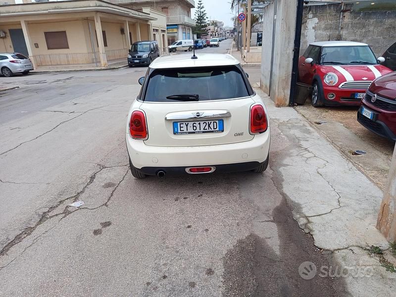 Occasion Mini ONE 102 ch (75 kW) 2015 Beige Citadine