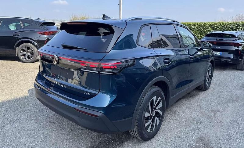 Nuova VW Tiguan Edition 131 CV (96 kW) 2026 Blu/azzurro SUV