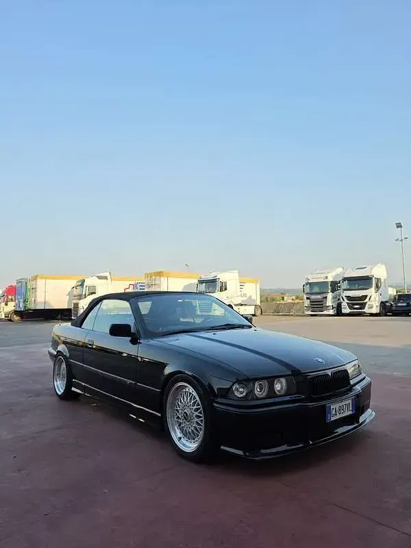 Usata BMW 325 Cabriolet 192 CV (141 kW) 1994 Cabrio