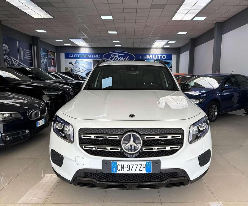 Usata Mercedes GLB200 Business 150 CV (110 kW) 2023 Bianco polare SUV