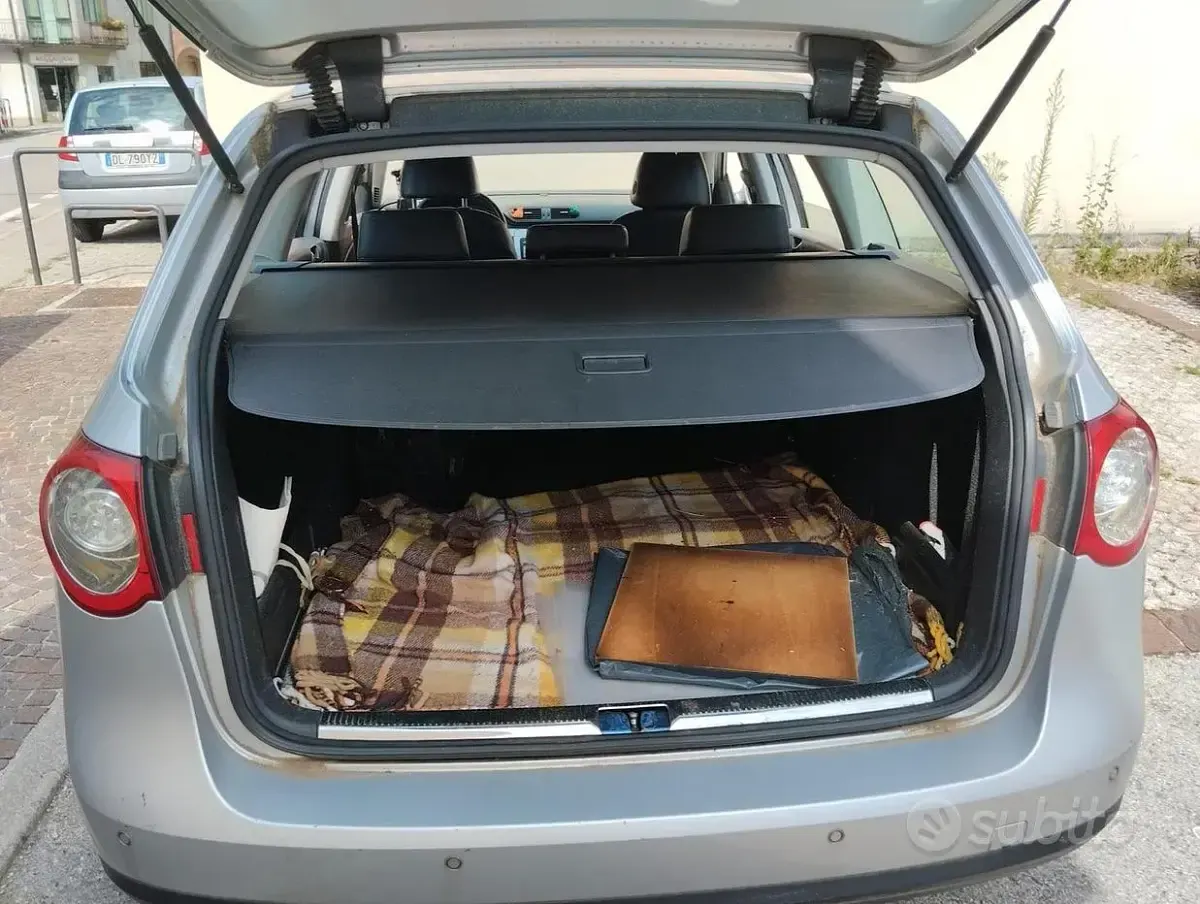 Usata VW Passat Highline 140 CV (102 kW) 2007 Grigio Station wagon