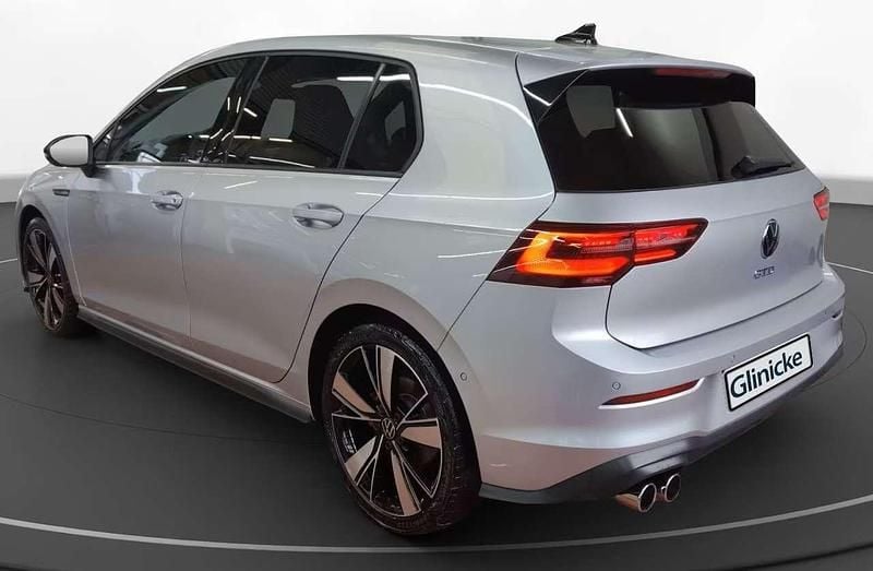 Usata VW Golf VIII GTD 200 CV (147 kW) 2022 Argento Berlina