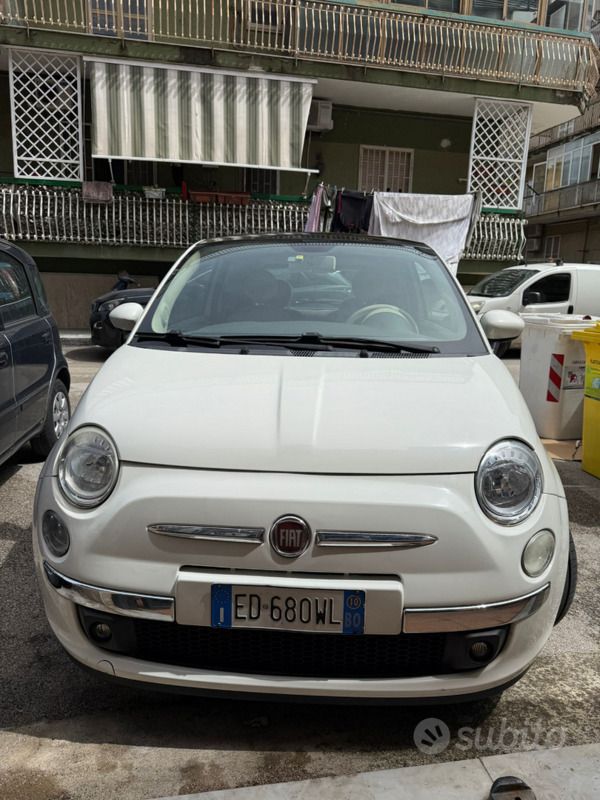 Bianco Usata 2010 Fiat 500 Lounge Tre volumi | 3999 € (Ottimo prezzo) - Immagine 1/4