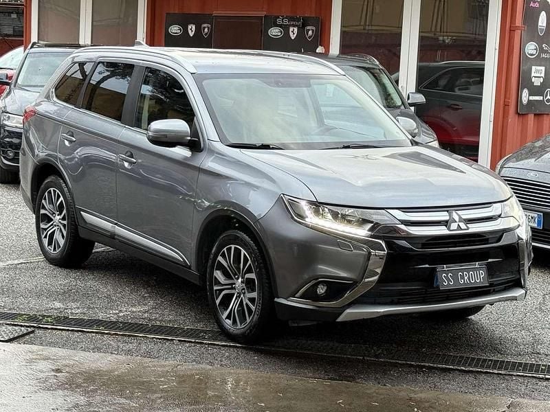 Usata Mitsubishi Outlander Instyle 150 CV (110 kW) 2018 Other SUV
