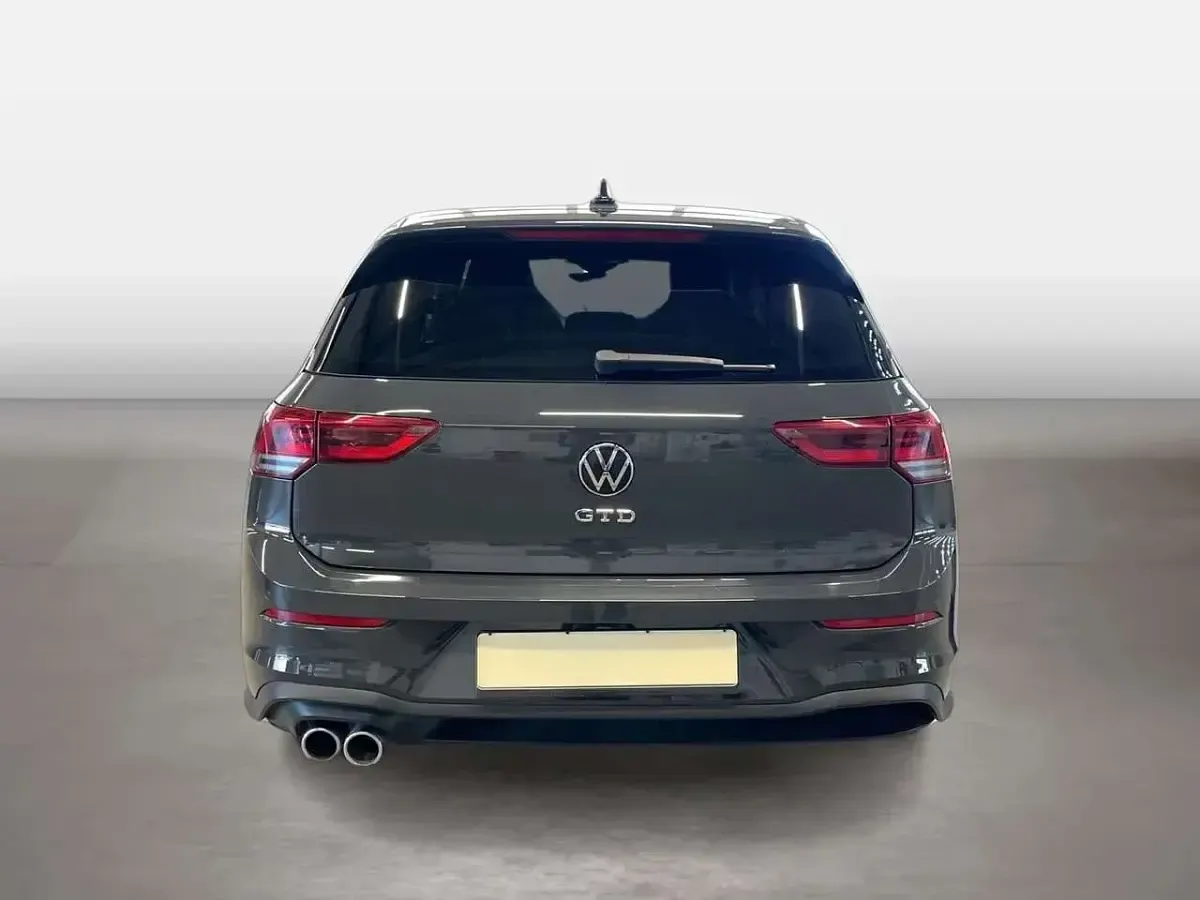 Usata VW Golf VIII GTD 200 CV (147 kW) 2024 Uranograu Berlina