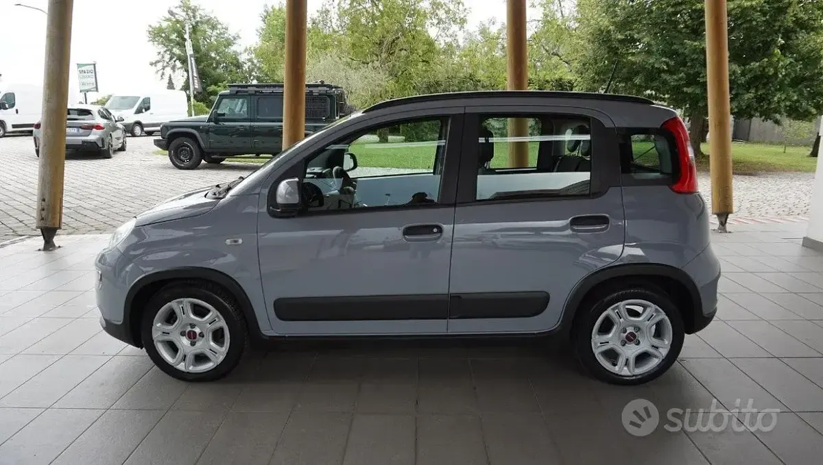 Usata Fiat Panda Cross Cross 70 CV (51 kW) 2022 Grigio Utilitaria