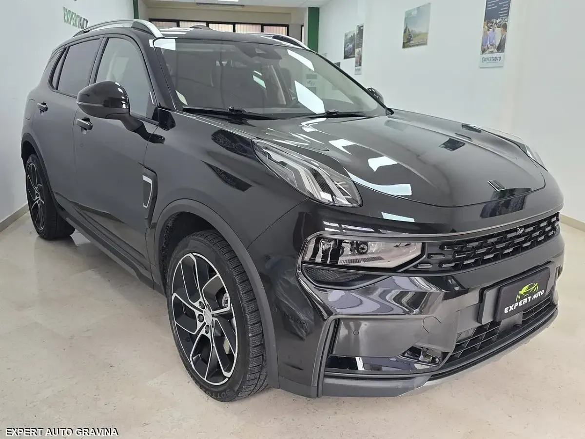 Usata Lynk & Co 01 261 CV (191 kW) 2023 Nero SUV