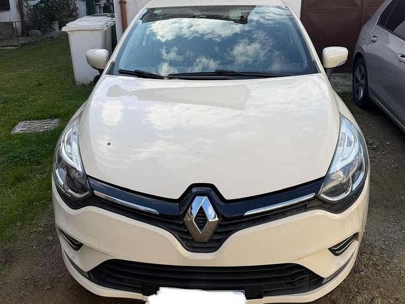 Usata Renault Clio IV Zen 75 CV (55 kW) 2018 Beige Berlina
