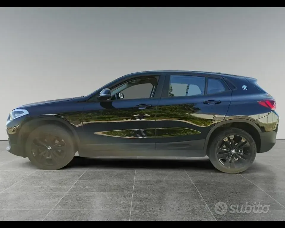Usata BMW X2 116 CV (85 kW) 2022 Black sapphire metallizato SUV