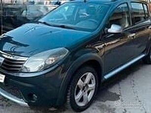 Usata Dacia Sandero Stepway 2011 Grigio Berlina