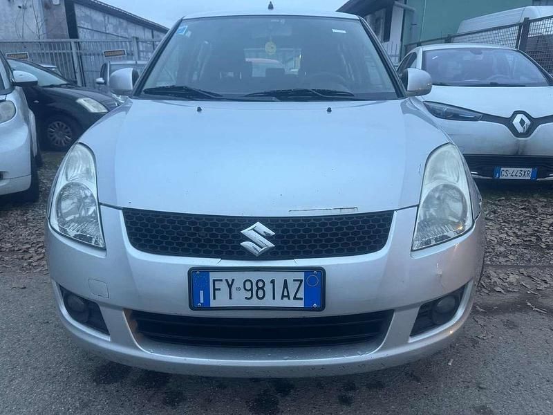 Usata Suzuki Swift GLX 75 CV (55 kW) 2008 Argento Berlina