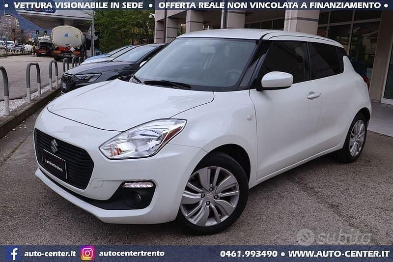 Usata Suzuki Swift 90 CV (66 kW) 2020 Bianco Utilitaria