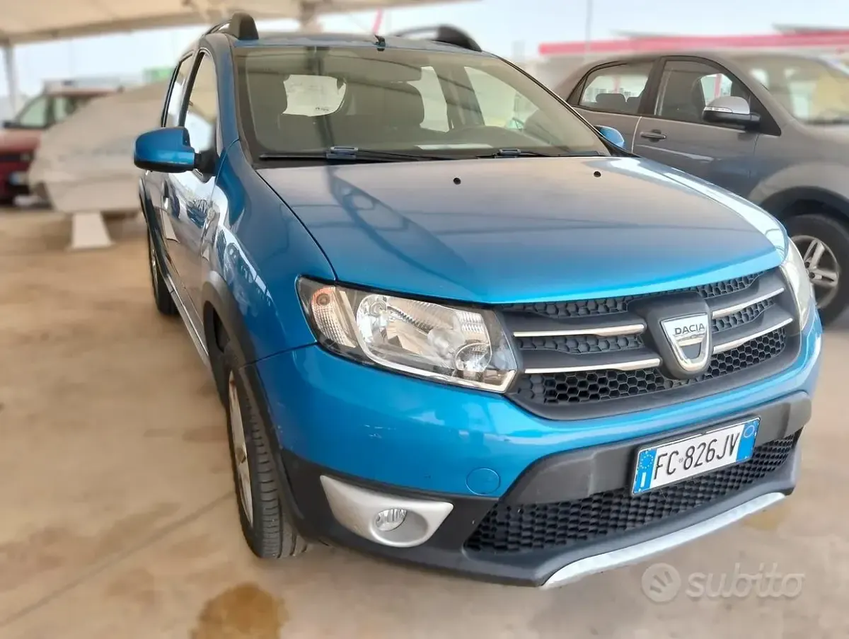 Usata Dacia Sandero Stepway 90 CV (66 kW) 2016 Bluazzurro Berlina