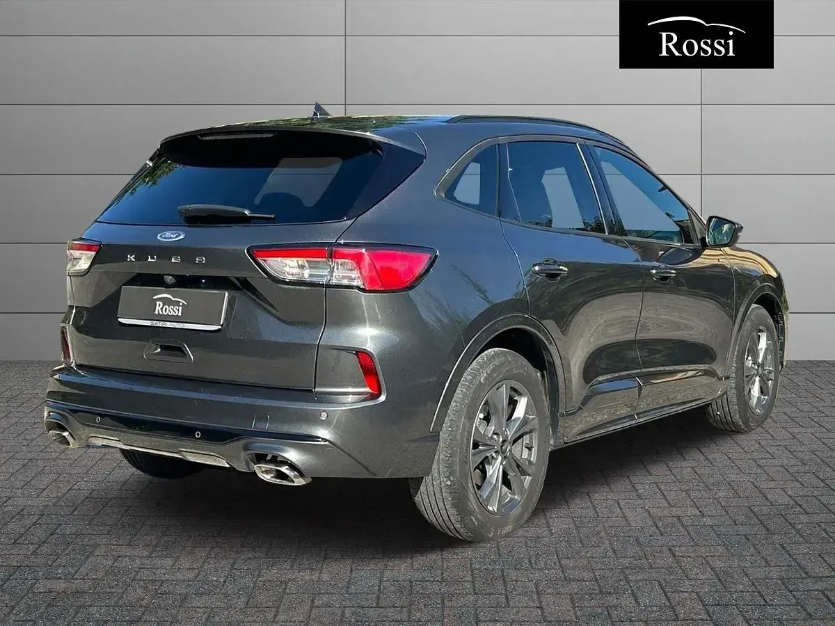 Usata Ford Kuga ST-Line 150 CV (110 kW) 2023 Nero metallizzato SUV