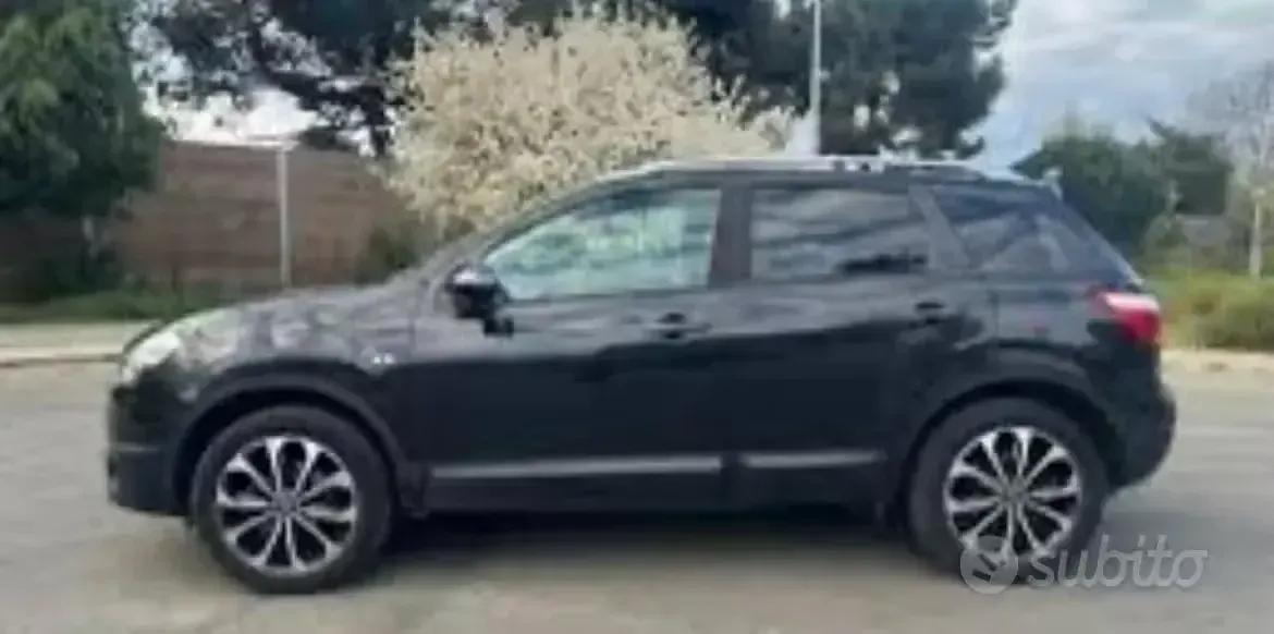 Usata Nissan Qashqai N-TEC 117 CV (86 kW) 2012 Nero SUV