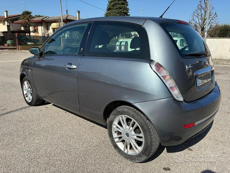Usata Lancia Ypsilon 2009 Grigio Utilitaria