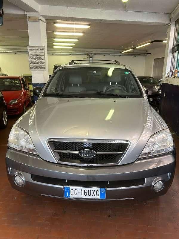 Usata Kia Sorento 139 CV (102 kW) 2004 Argento SUV