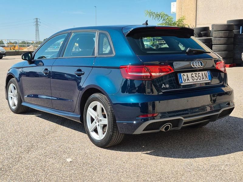 Usata Audi A3 S-Line 116 CV (85 kW) 2020 Blu Berlina