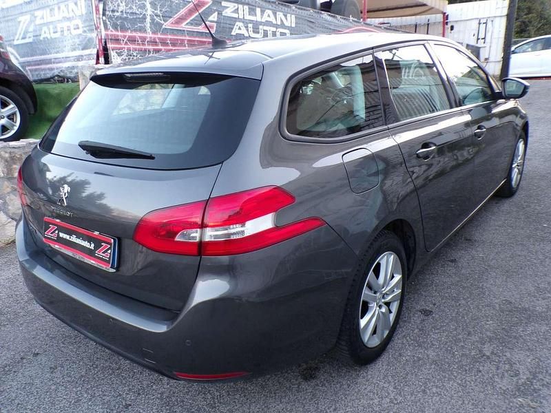 Usata Peugeot 308 SW 131 CV (96 kW) 2018 Grigio Station wagon