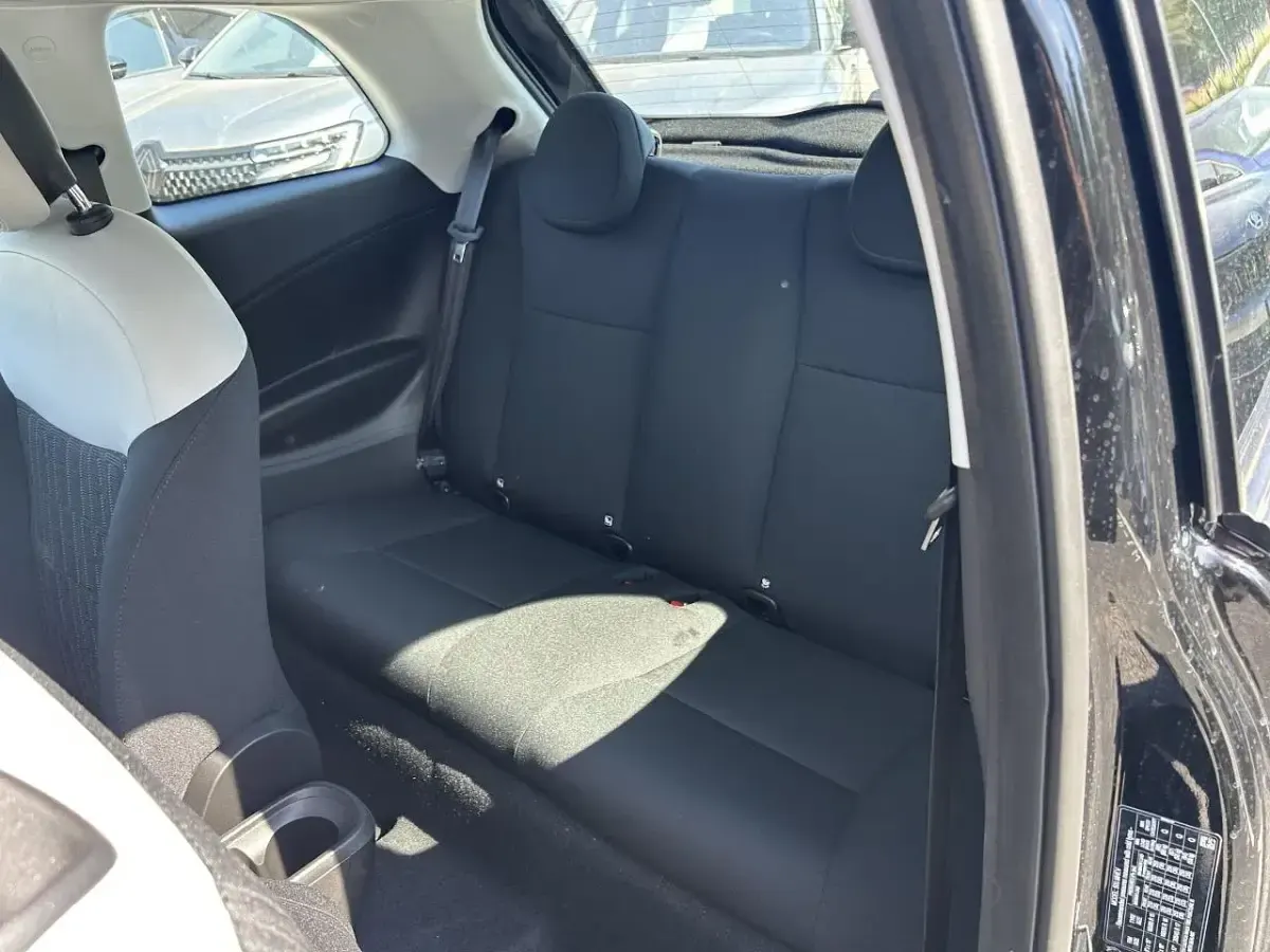 Nuova Fiat 500 Icon 65 CV (47 kW) 2026 Nero Utilitaria