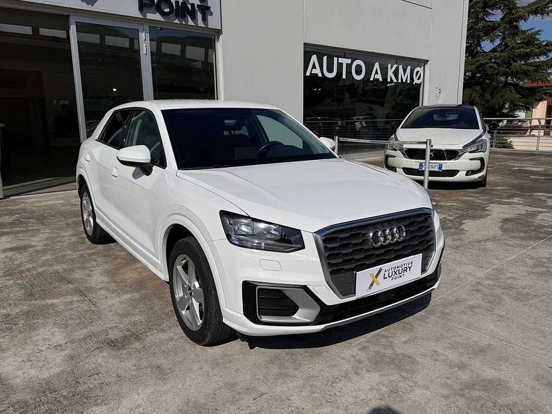 Usata Audi Q2 Business 116 CV (85 kW) 2020 Bianco SUV