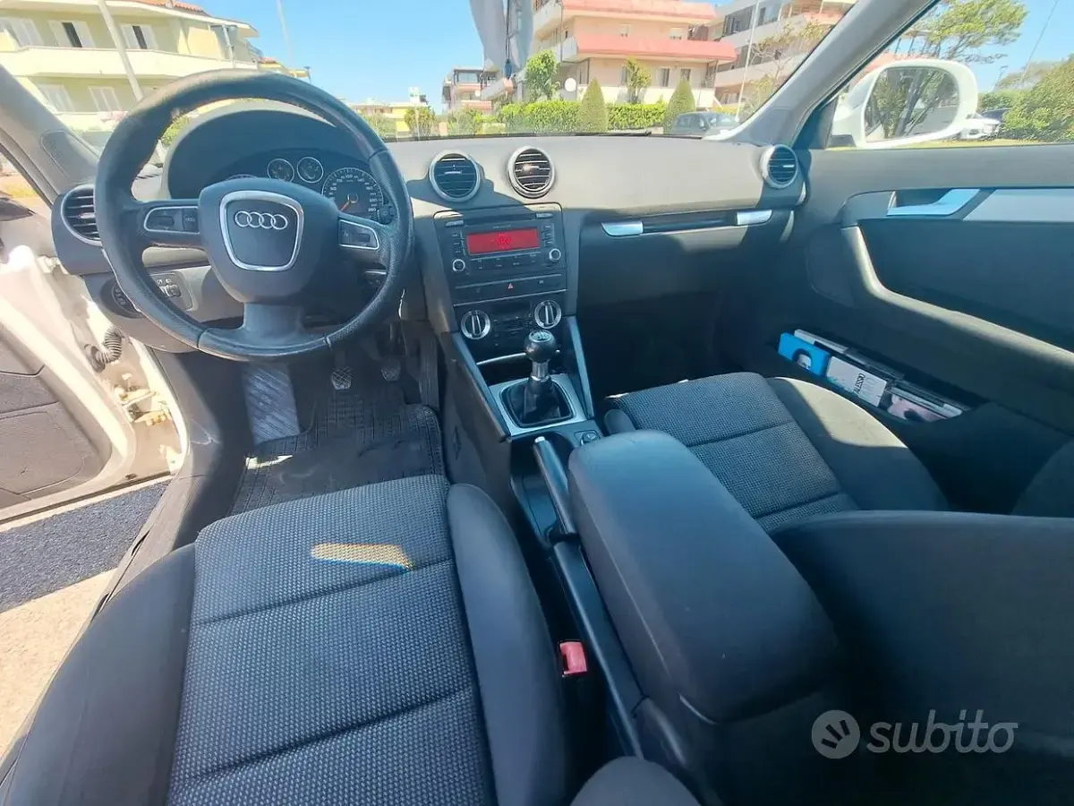Usata Audi A3 Attraction 140 CV (102 kW) 2010 Bianco Utilitaria