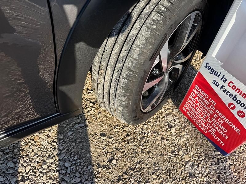 Usata Citroën C3 PureTech 82 CV (60 kW) 2024 Grigio Berlina