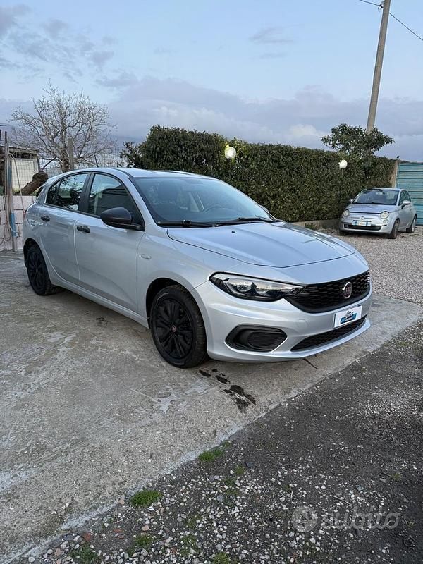 Usata Fiat Tipo Lounge 95 CV (69 kW) 2020 Grigio Berlina