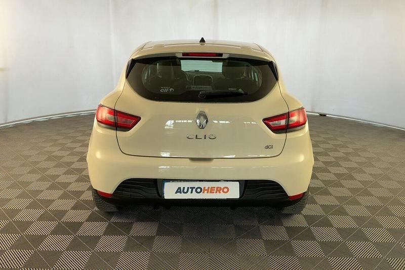 Usata Renault Clio IV Life 75 CV (55 kW) 2015 Beige Berlina