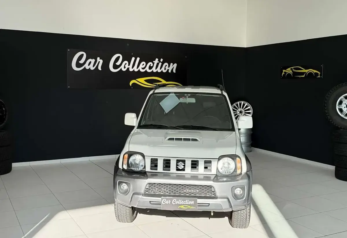 Usata Suzuki Jimny 86 CV (63 kW) 2013 Bianco SUV