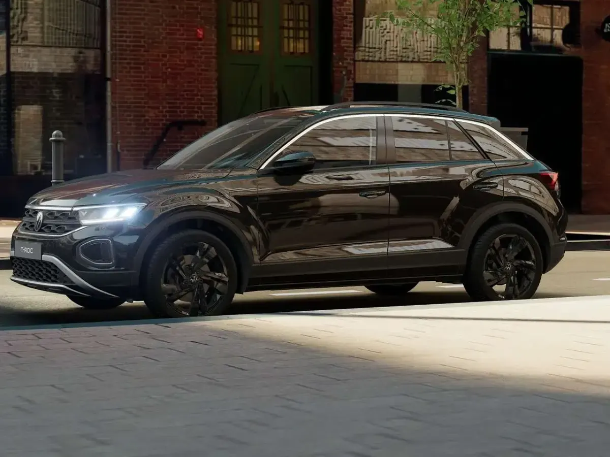 Nuova VW T-Roc Sport 150 CV (110 kW) 2025 Deep black perlato SUV