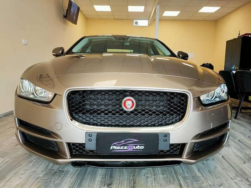 Usata Jaguar XE Business Edition 163 CV (119 kW) 2017 Other Berlina