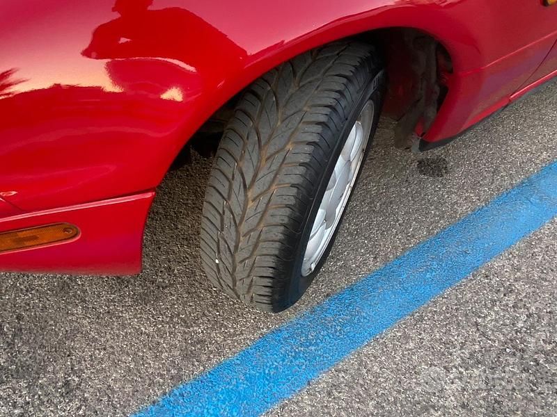 Usata Mazda MX5 116 CV (85 kW) 1991 Rosso Cabrio