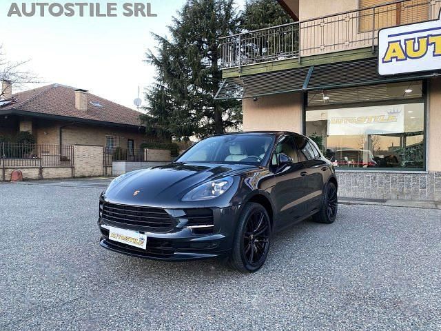 Usata Porsche Macan 245 CV (180 kW) 2019 Grigio vulcano SUV