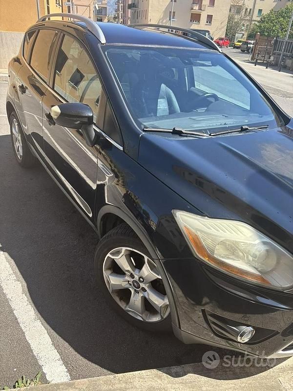 Usata Ford Kuga 136 CV (100 kW) 2009 Nero SUV
