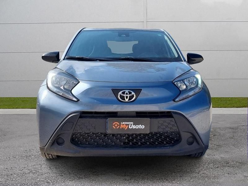 Usata Toyota Aygo X Active 98 CV (72 kW) 2025 Persian salt metallic SUV