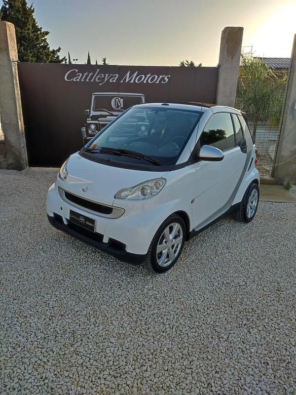 Bianco Usata 2008 Smart ForTwo Cabrio Pulse Cabrio | 4999 € (Buon prezzo) - Immagine 1/4