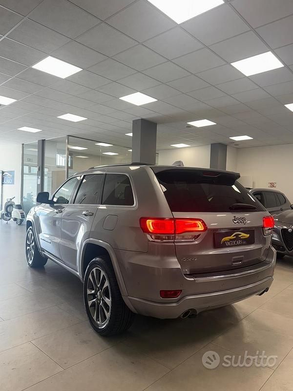 Usata Jeep Grand Cherokee Overland 250 CV (183 kW) 2017 Grigio SUV