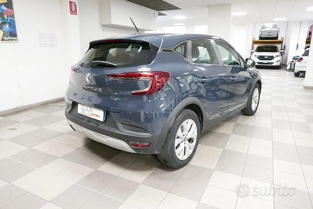 Usata Renault Captur Zen 101 CV (74 kW) 2020 Blu SUV